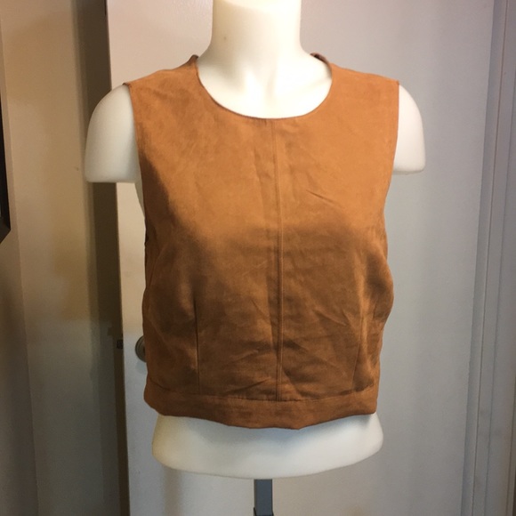 💙Great Cond Suede looking crop Top💙 - Picture 2 of 8